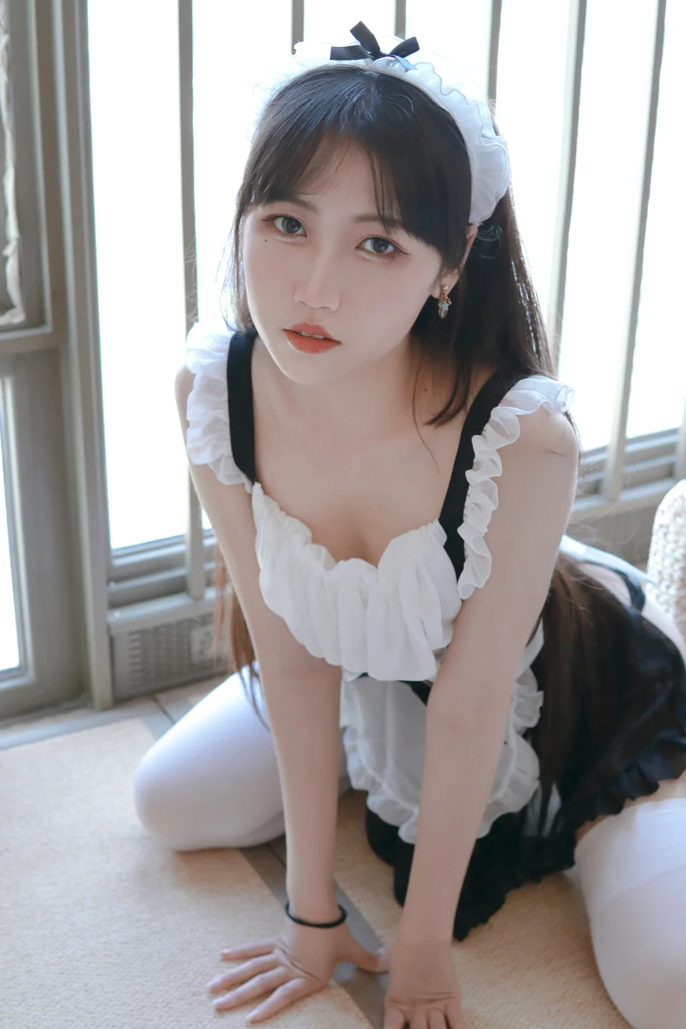 不呆猫 - 小女仆 [26P-230MB] tg@simisebaisi 【丝足阁】015.webp